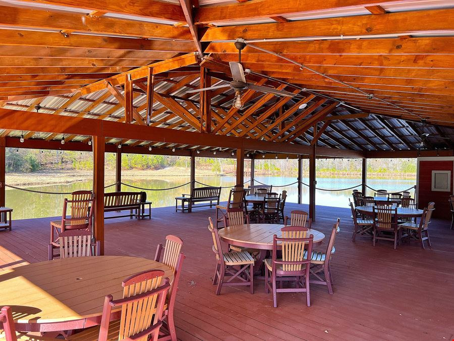 Whitetail Lake Lodge