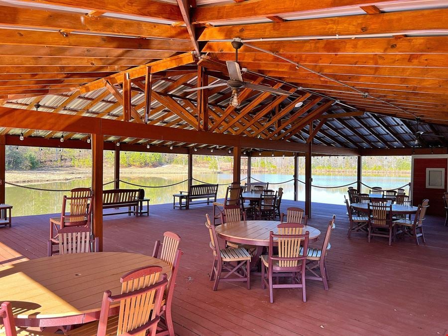 Whitetail Lake Lodge