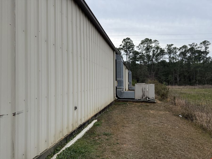 MULTI USE BUILDING ON CREOSOTE RD.