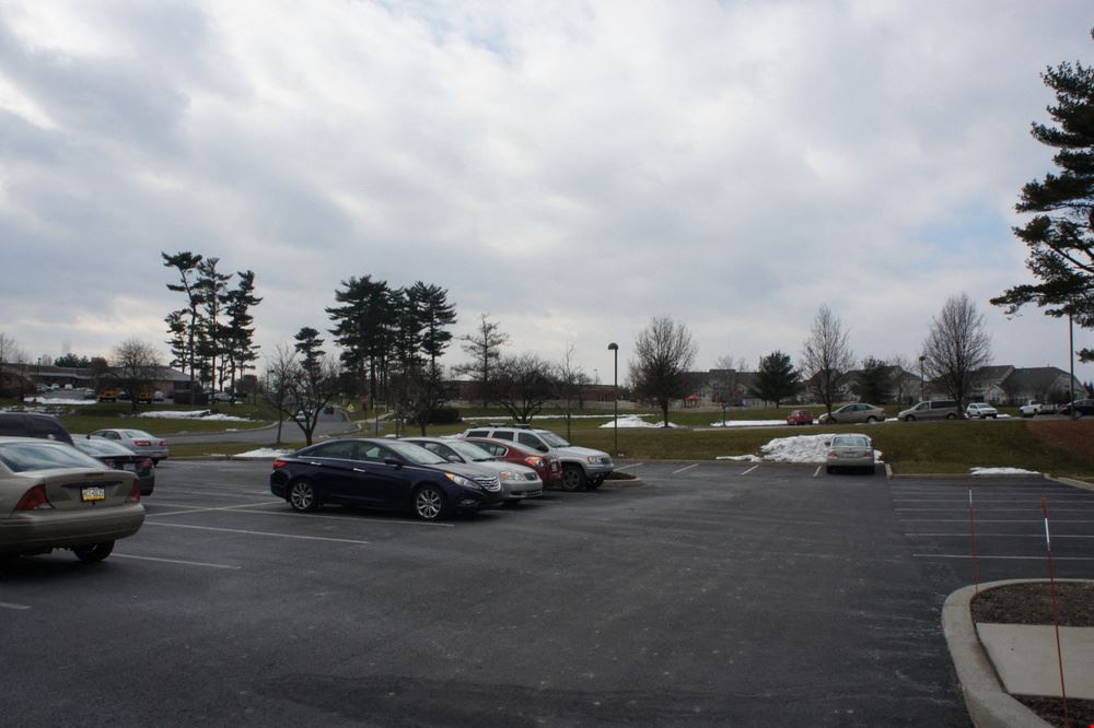 Corporate Campus at Spring Ridge 1210