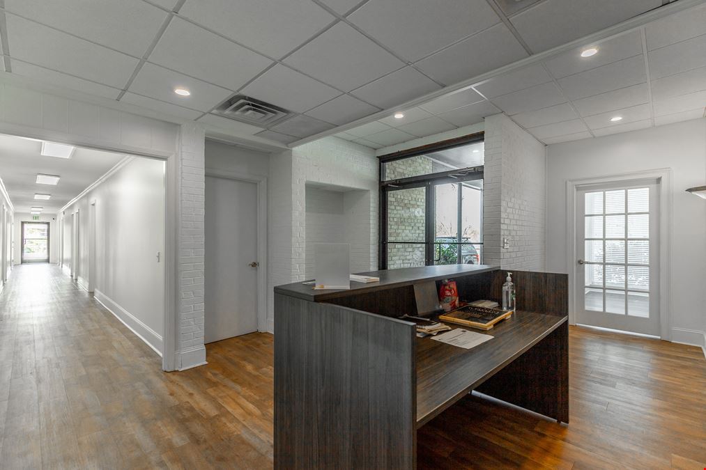 Small Professional Office Spaces in Red Bank for Lease
