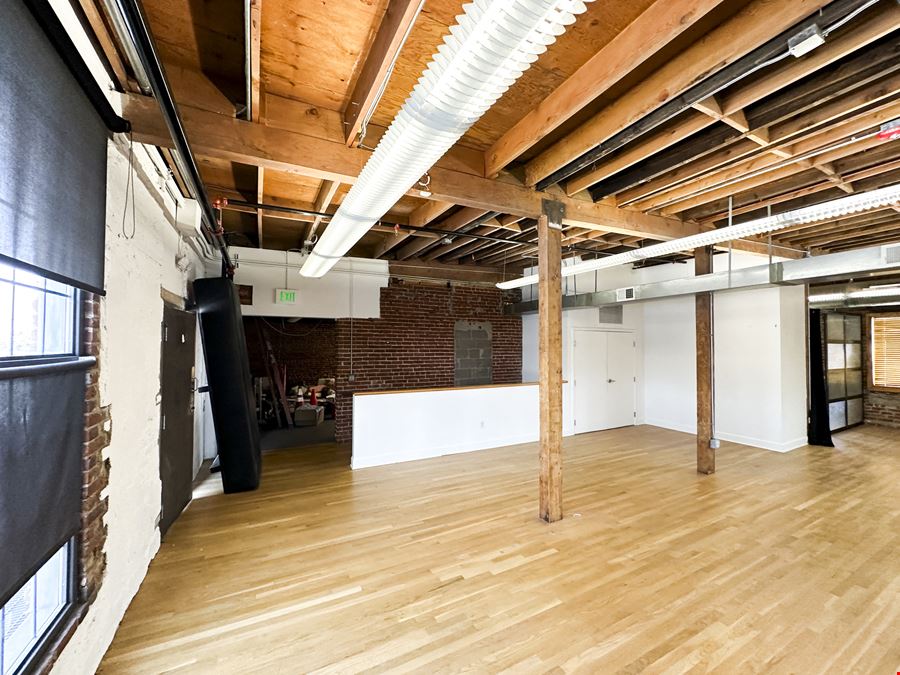 2737 Larimer St (Office Space)