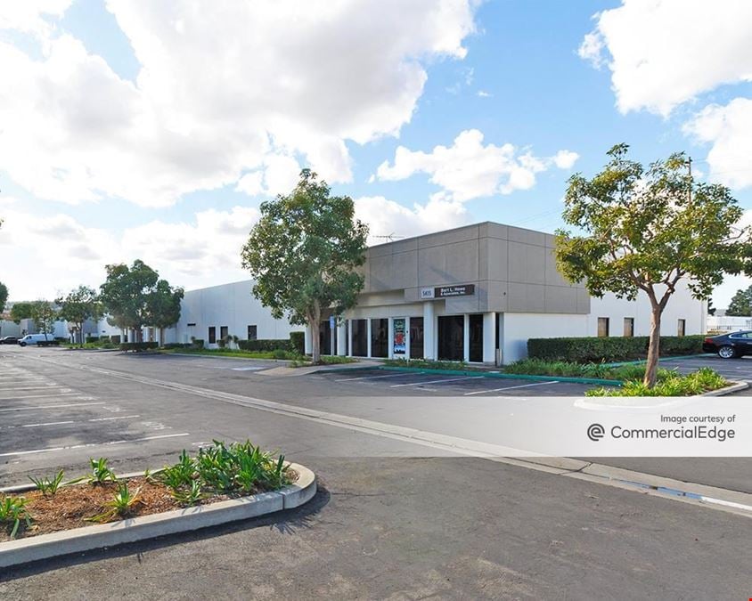 Canyon Commerce Center