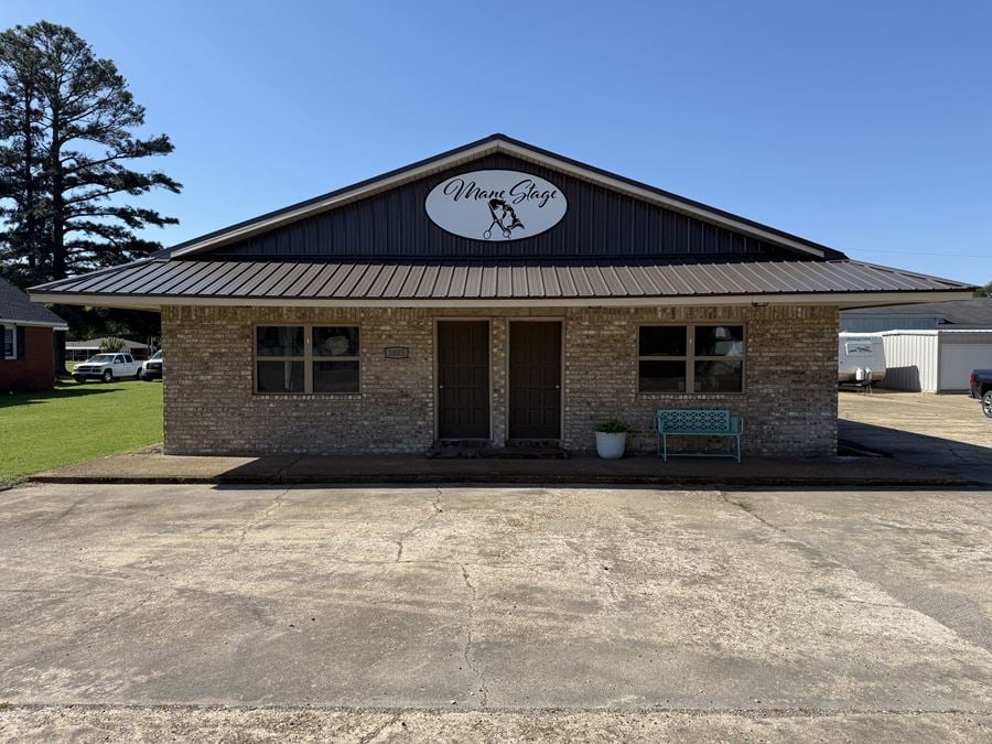 1005 Highway 18