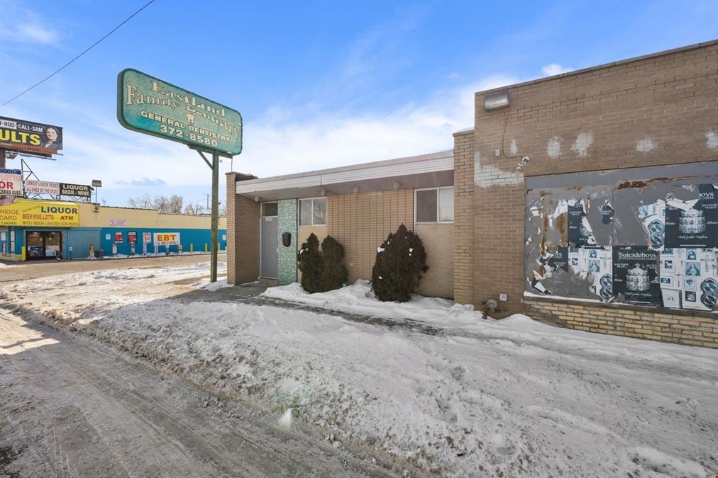 16068 E Eight Mile