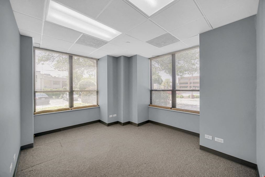1S443 Summit Ave, Suite 101, Oakbrook Terrace, IL 60181
