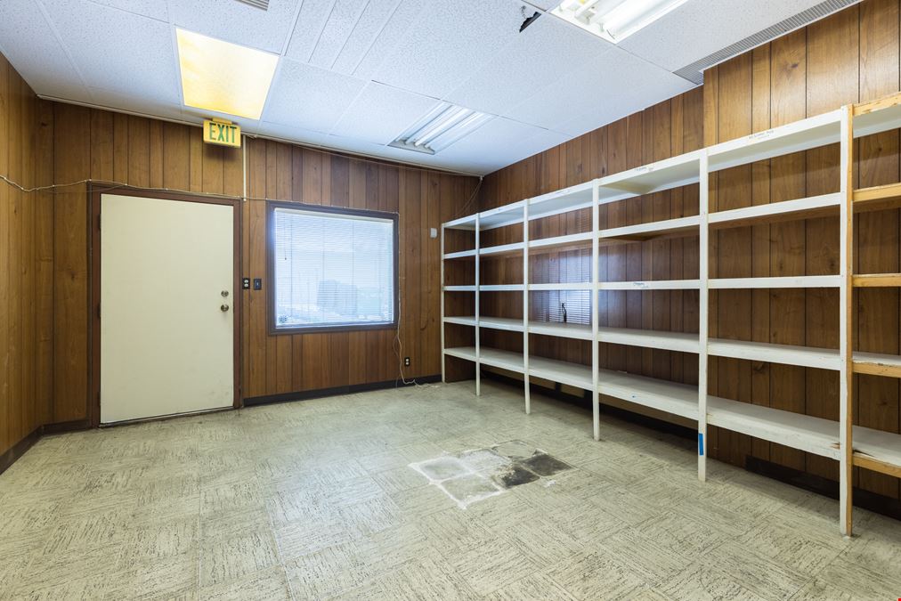 121 - 123 W 5th Street