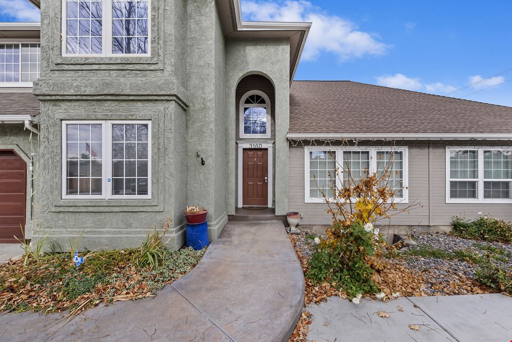 3160 E Springwood Dr