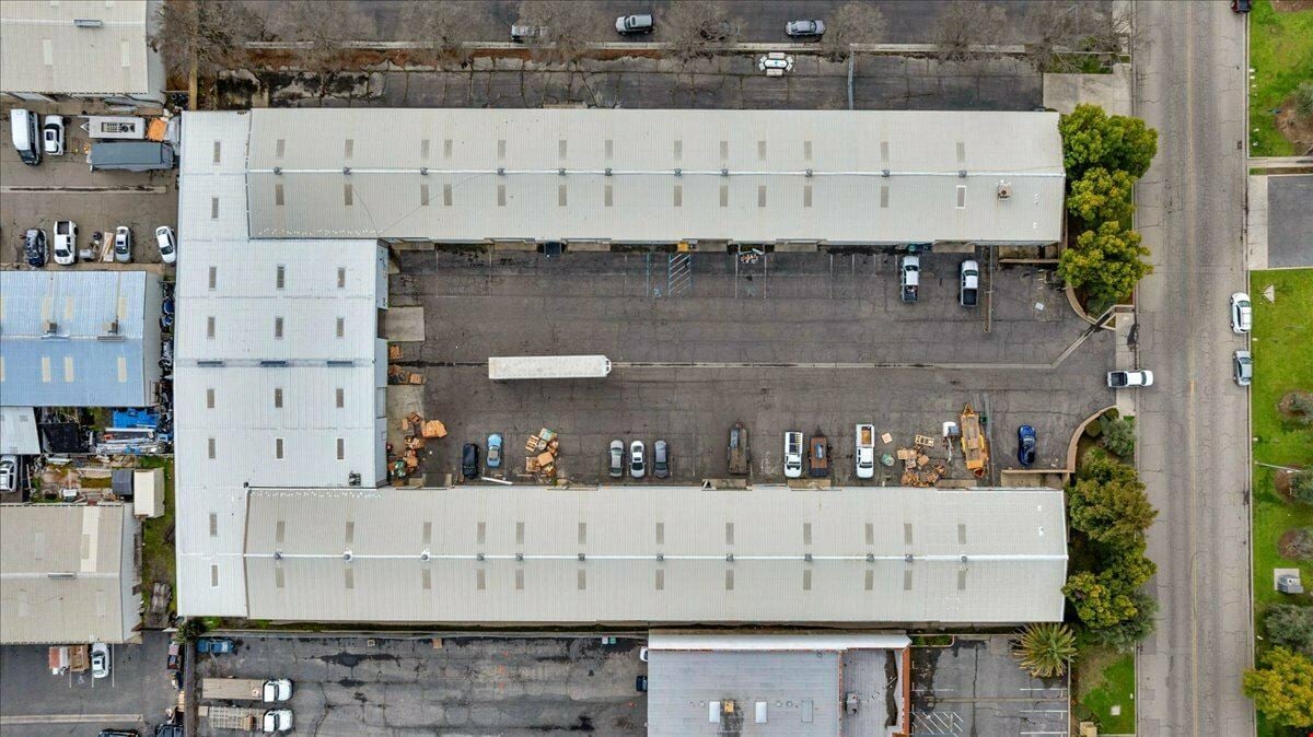 (2) Move-In Ready Office/Warehouse Spaces Near Airport