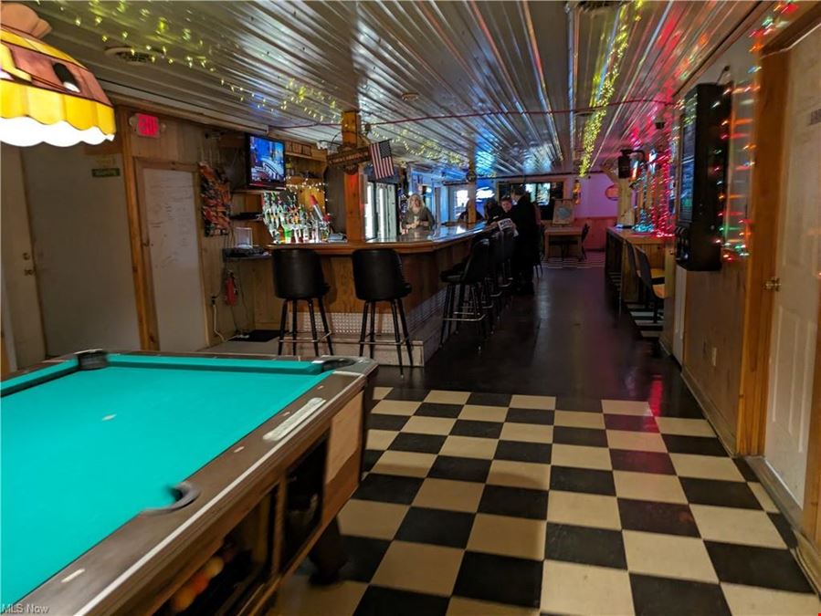 3.21 AC I-90 Retail Development Site | 8,864 SF | Cleveland MSA | Liquor License Included