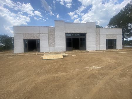 Preview of commercial space at 787 U.S. 49