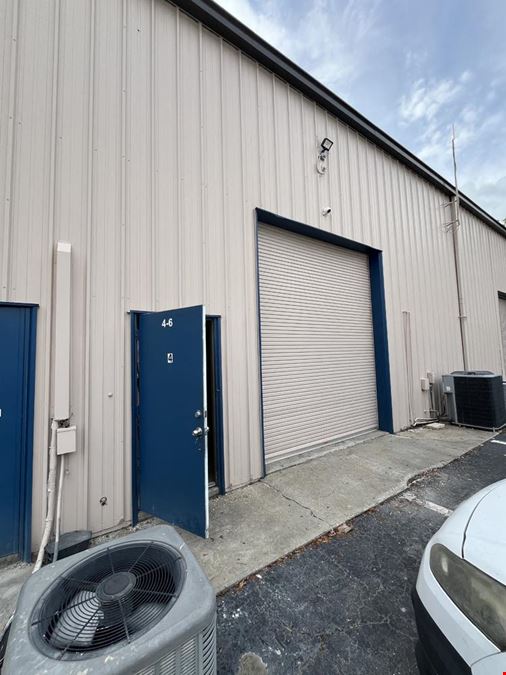 For Lease Lt Industrial 4002 sq. ft. Unit