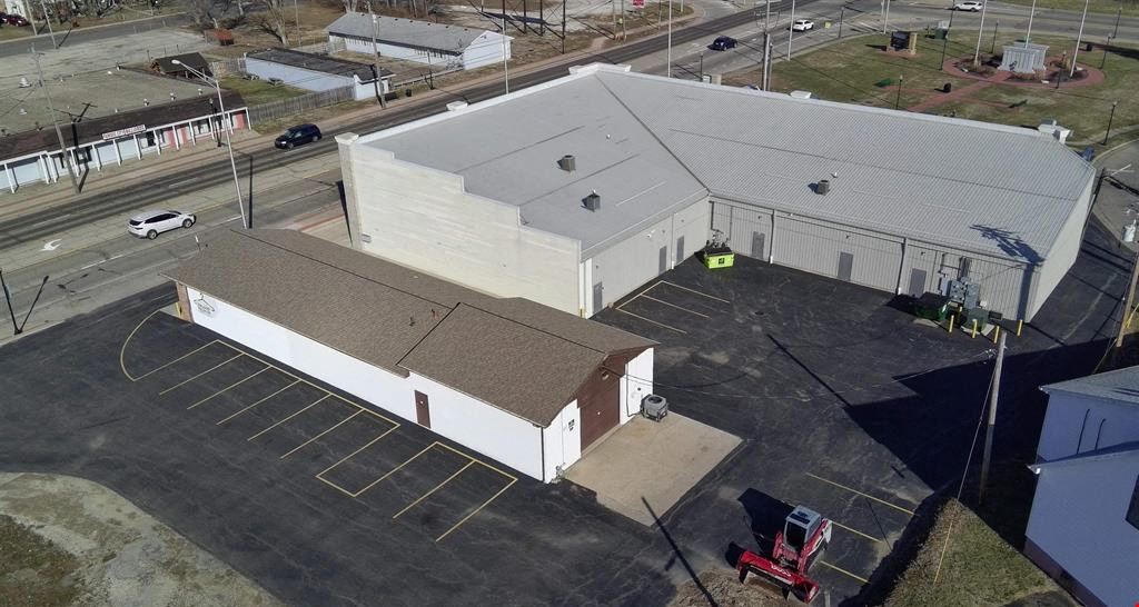 206 N Main St