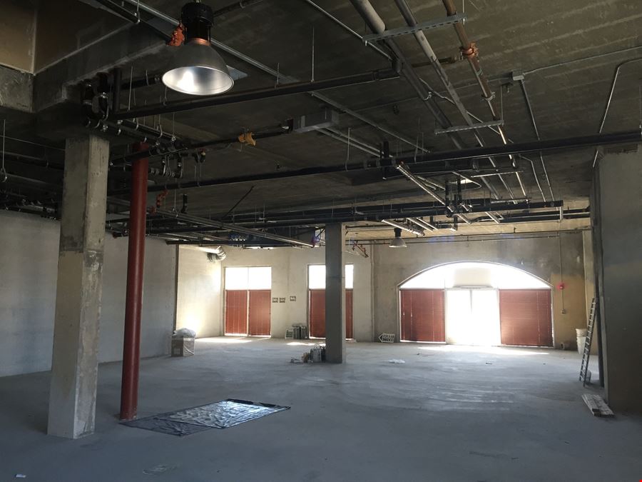 Hollydale Plaza