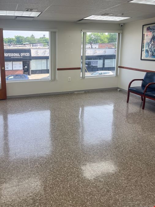 3041 Avenue U | 10,000 SF Office Building with Parking on Ave U