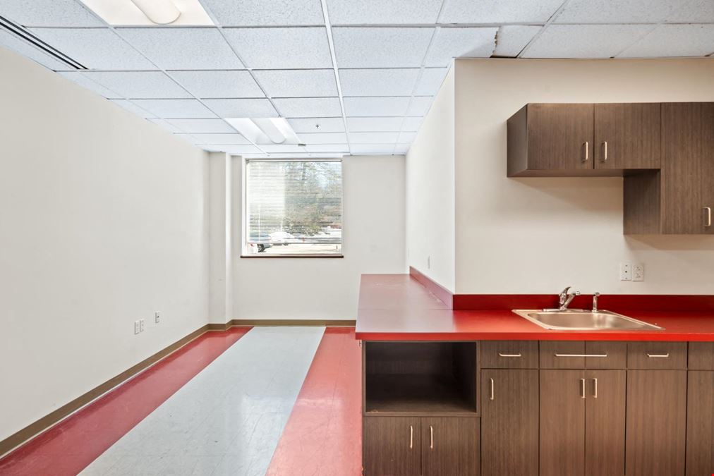 31 Nagog Park, Acton, MA 01720