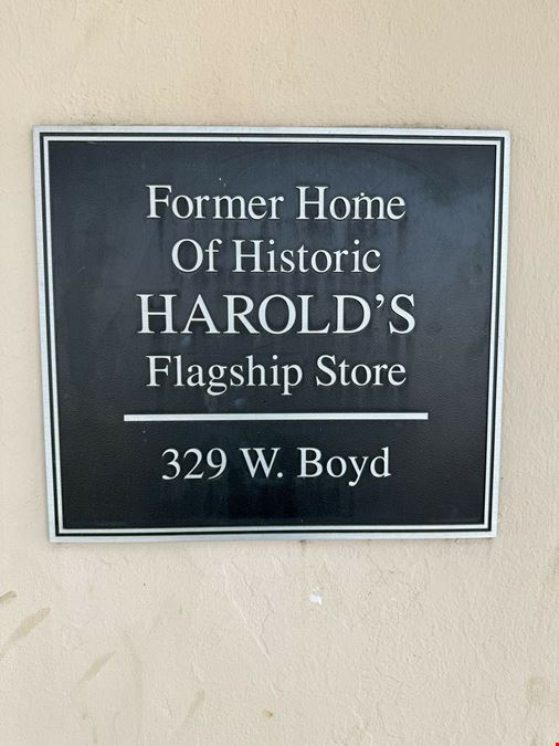 Campus Corner/329 W. Boyd