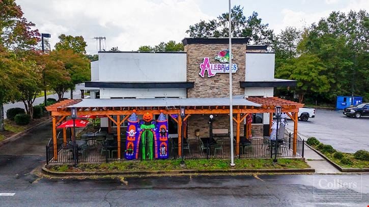 ±3,576-SF Freestanding Former Restaurant with Drive-Thru in Place