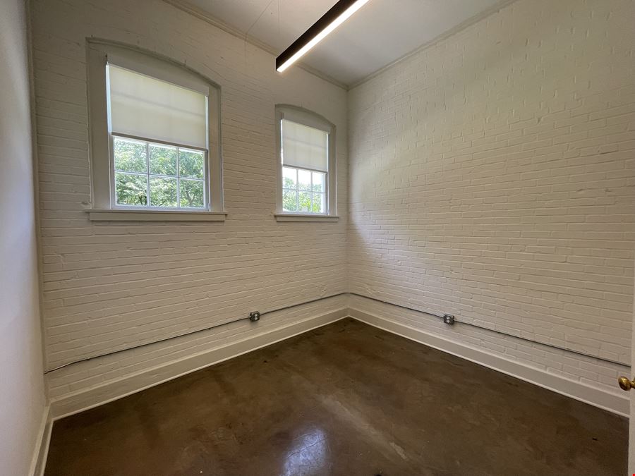 302 Willard St