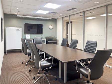 Preview of Coworking space for Rent at 500 Place d'Armes Suite 1800
