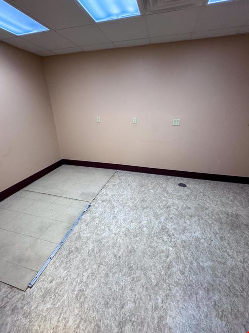 803 18th Ave NW - Austin MN Retail Space For Lease