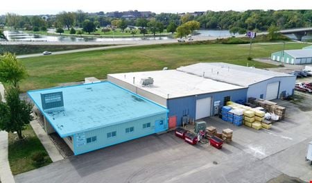 Preview of Retail space for Rent at 837 N Parker Dr