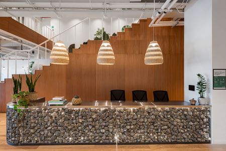 Preview of commercial space at 250 Broadway
