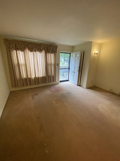 MAJOR INVESTMENT OPPORTUNITY IN RIGGS PARK - DC ESTATE SALE!