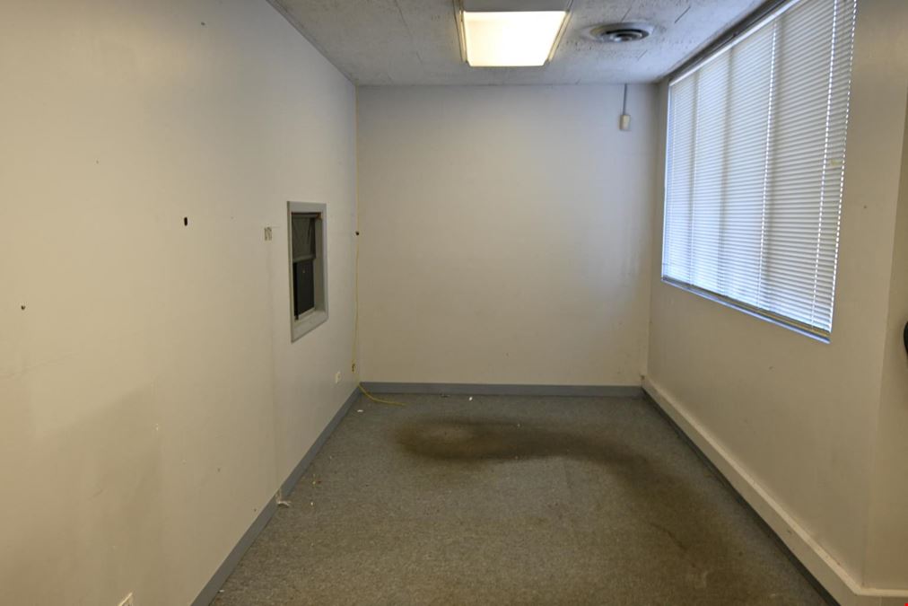 110 South River Road