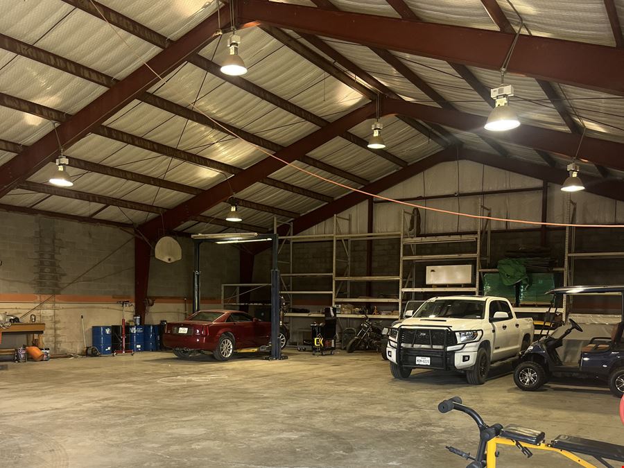 Warehouse with Office/Living Space in Central Midland