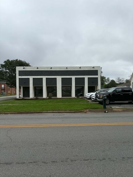 Preview of Retail space for Rent at 1002 4th Avenue SE