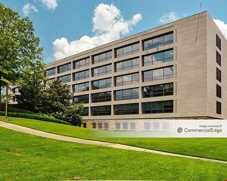Preview of Office space for Rent at 250 Riverchase Pkwy East