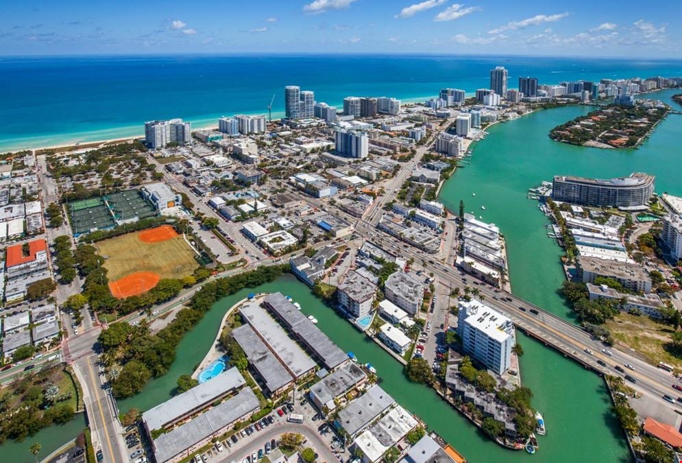 Navarro Miami Beach