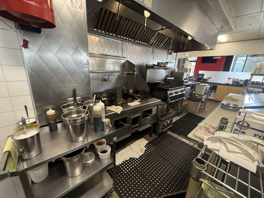 15928 Ventura Blvd, Suite 101