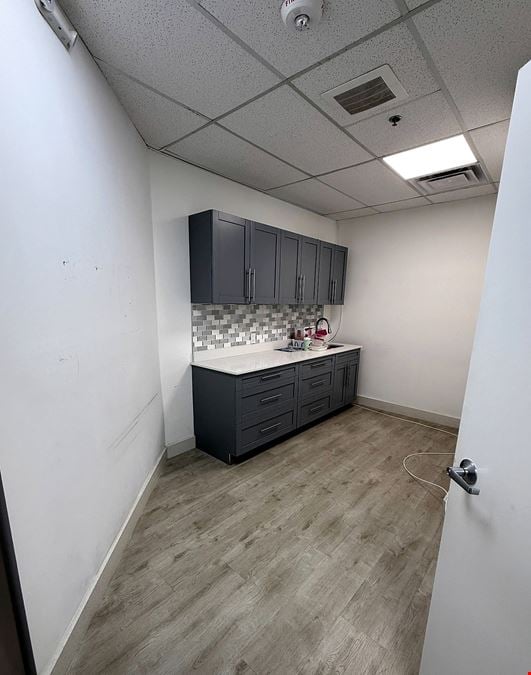 3,487 SF Medical / Med Spa Sublease | Carrollwood