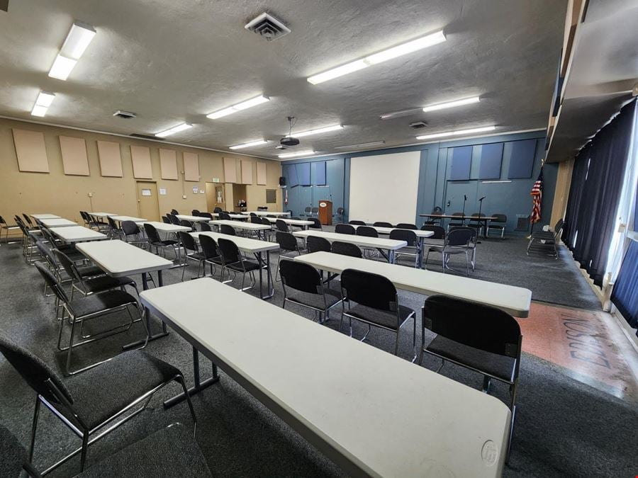 920 W Whittier Blvd
