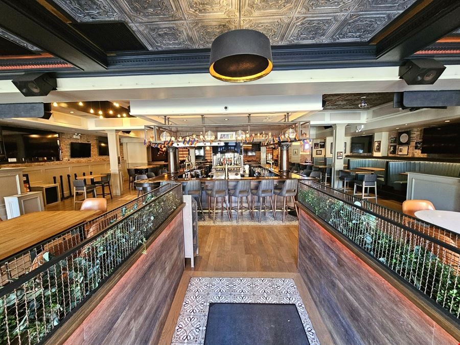 LG's Bar & Kitchen