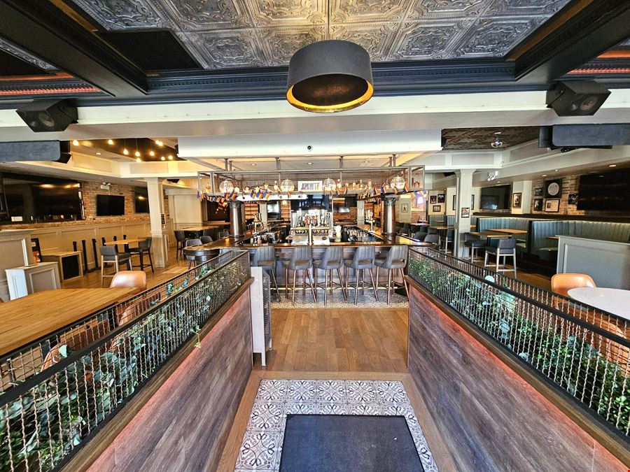 LG's Bar & Kitchen