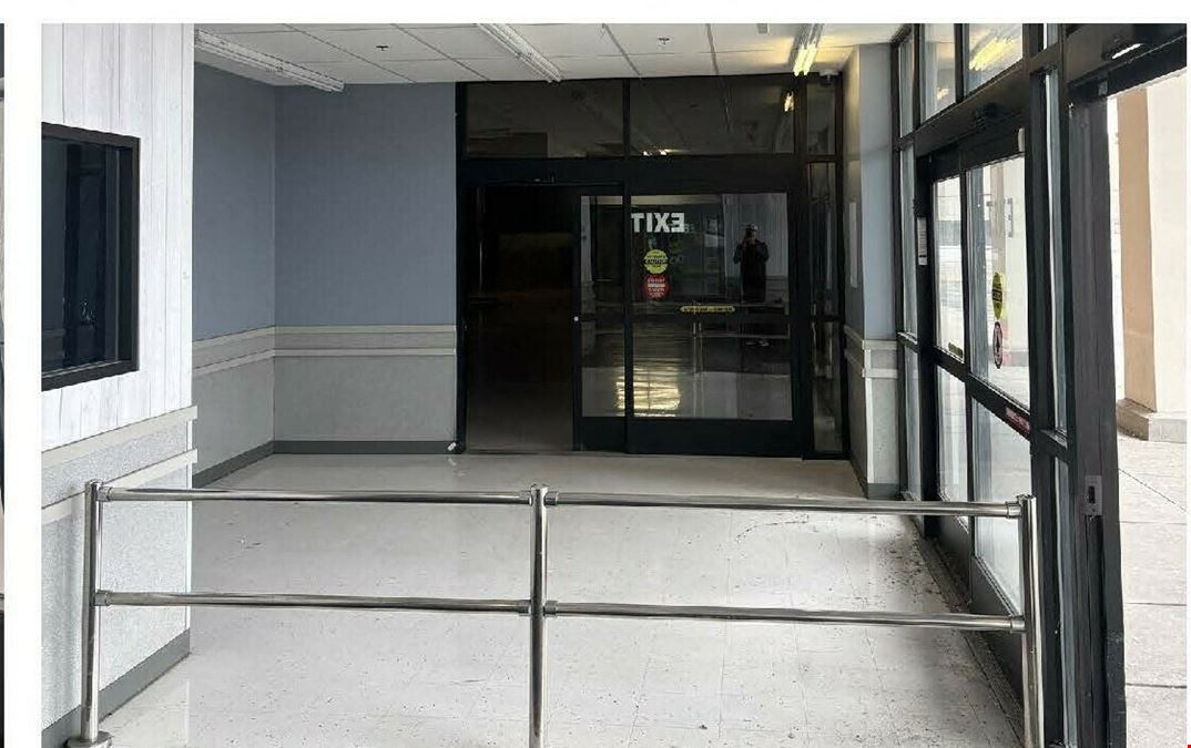 2231 Lebanon Valley Mall