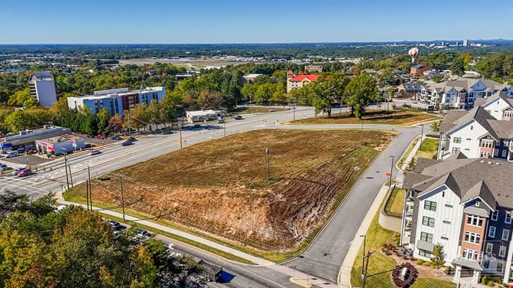 ±3.75-Acre Development Opportunity with Subdivision Flexibility in Prime Greenville Location