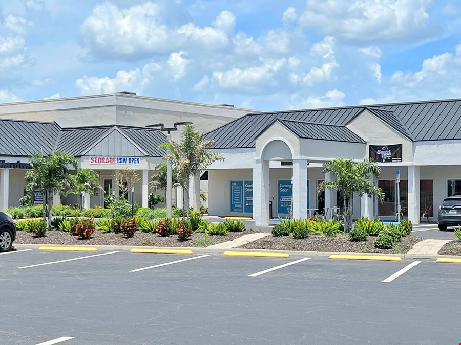 Santini Marina Plaza