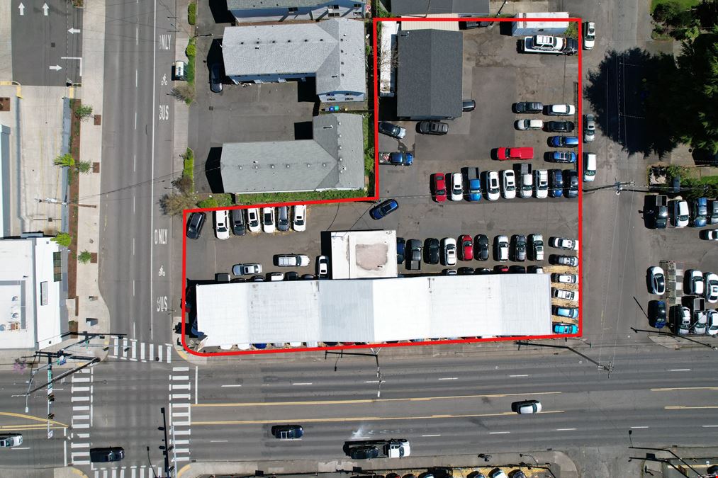 Auto lot and Buildings For Sale