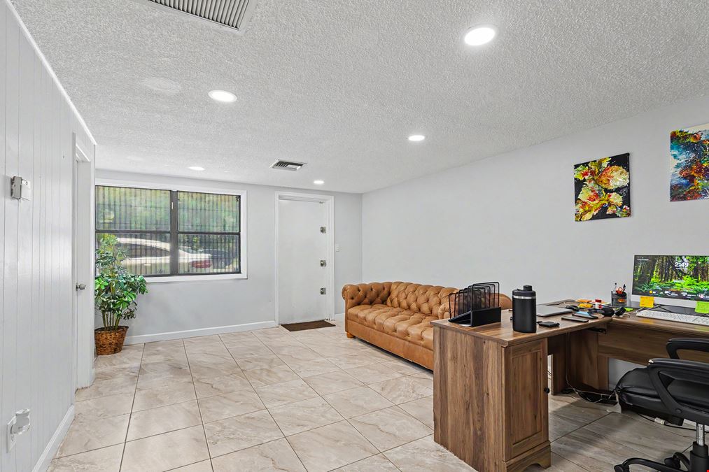 4400 Middle Ave