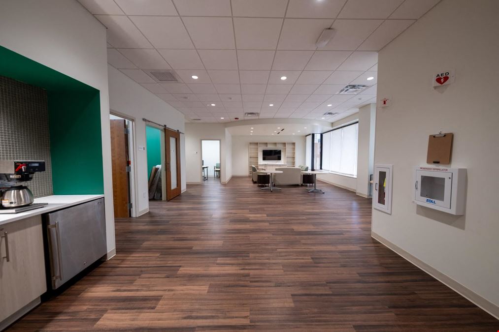 240 Crafton Ingram Shopping Center Sublease