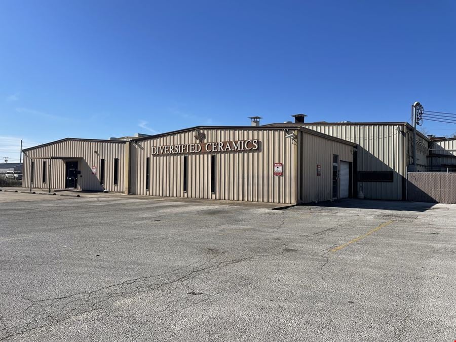 46,500 SF Alvin Manufacturing Warehouse For Sale