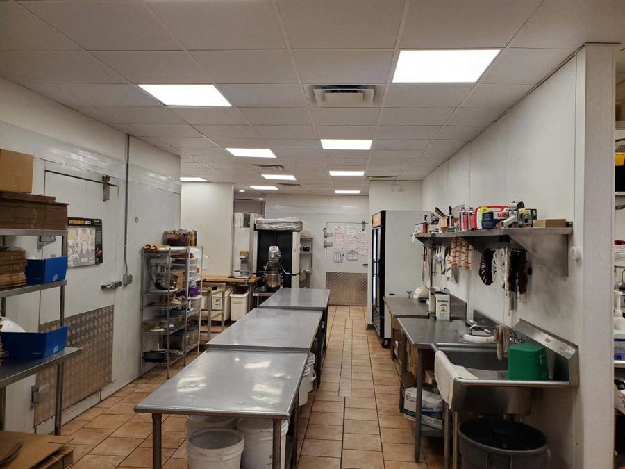 2 Unit Retail with Commercial Kitchen For Sale