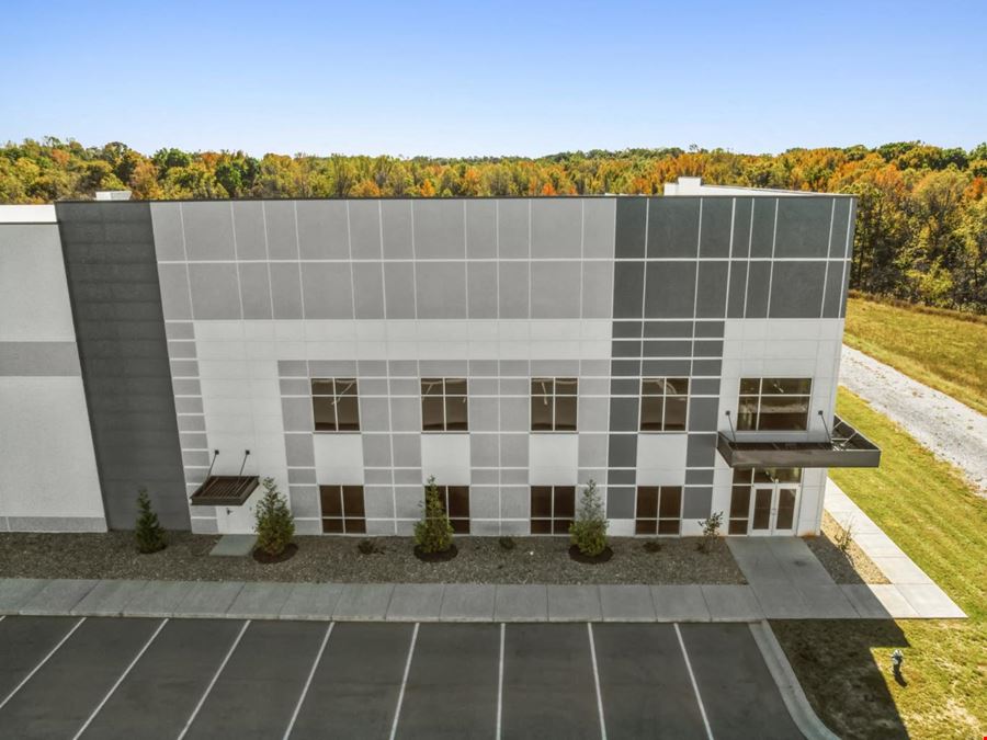 NorthPoint at 73 Business Center