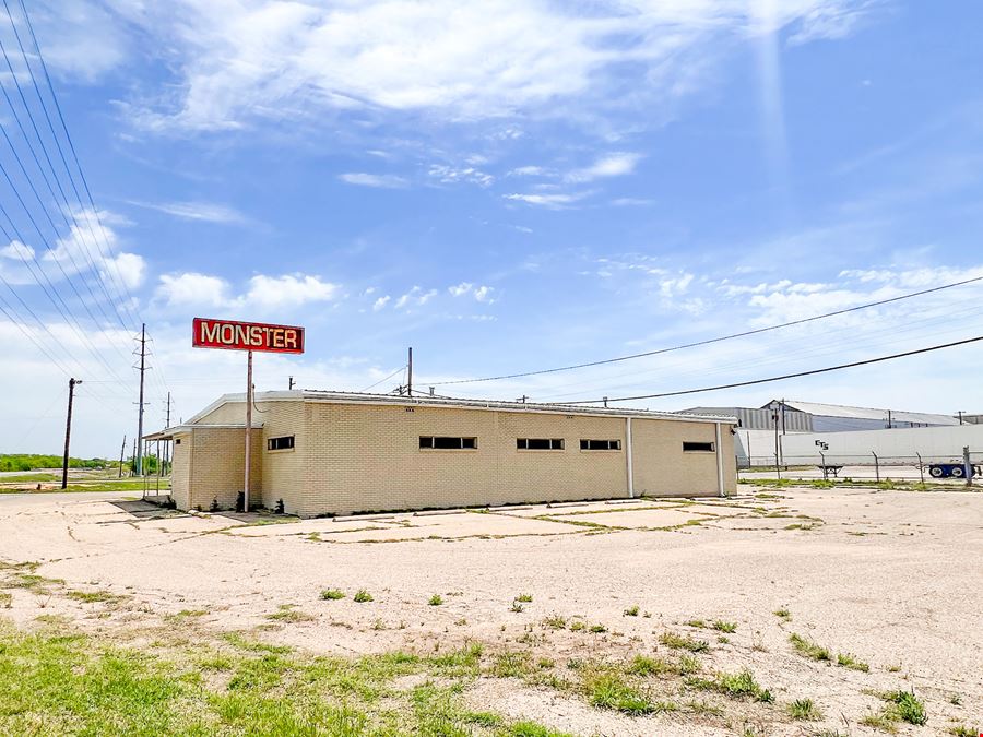 2601 E HWY 80, Bldg. A