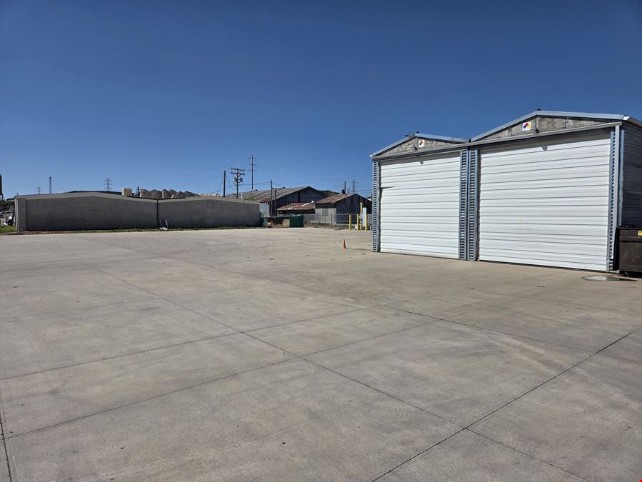 2307 & 2309 W Oxford Ave