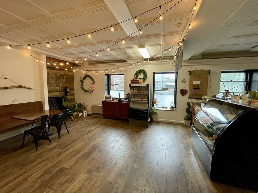 Downtown Office/Retail & Cafe Space